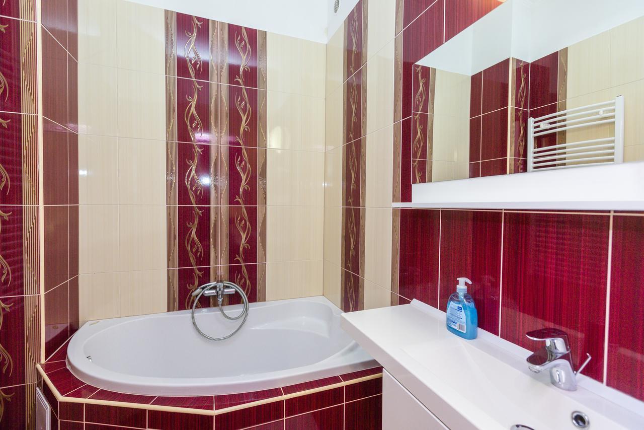 Almafa Apartmanhaz Έγκερ Εξωτερικό φωτογραφία