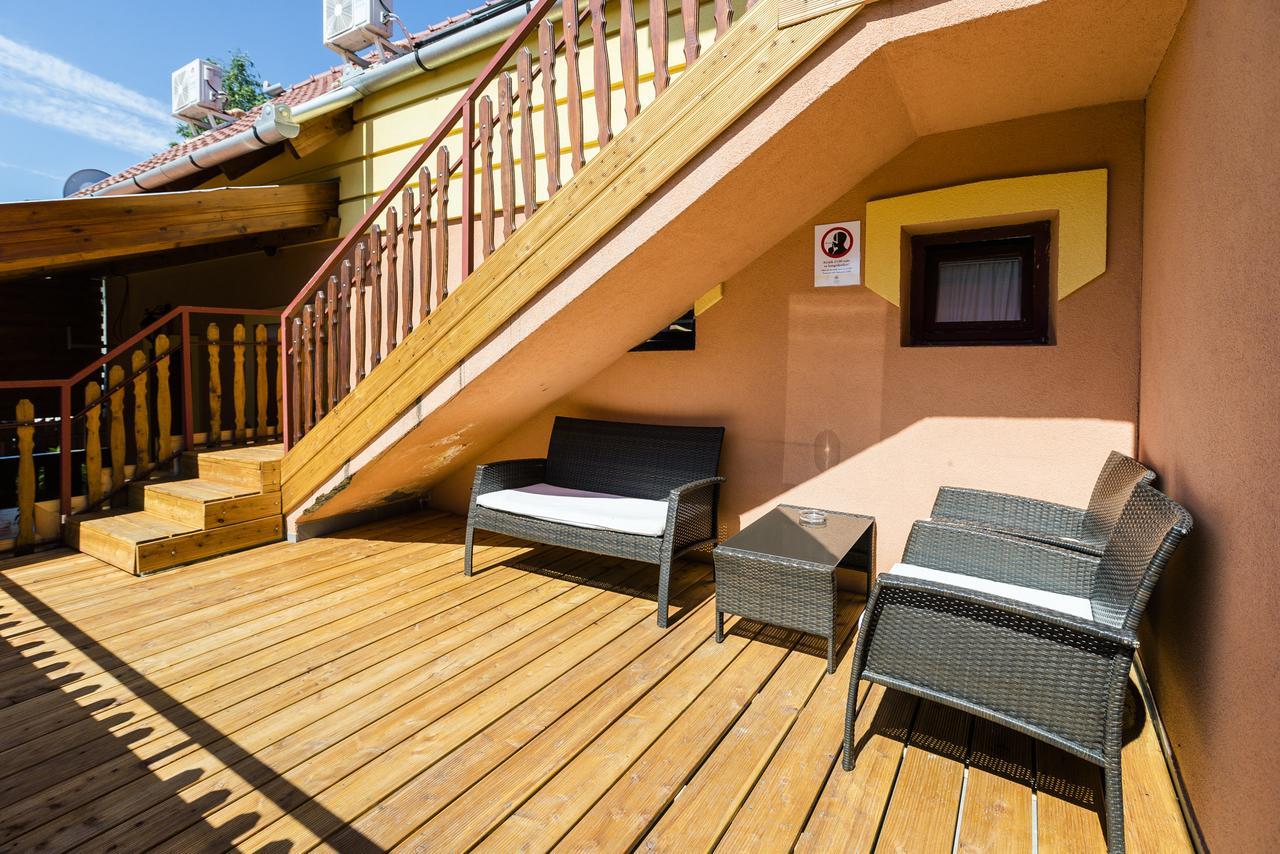 Almafa Apartmanhaz Έγκερ Εξωτερικό φωτογραφία