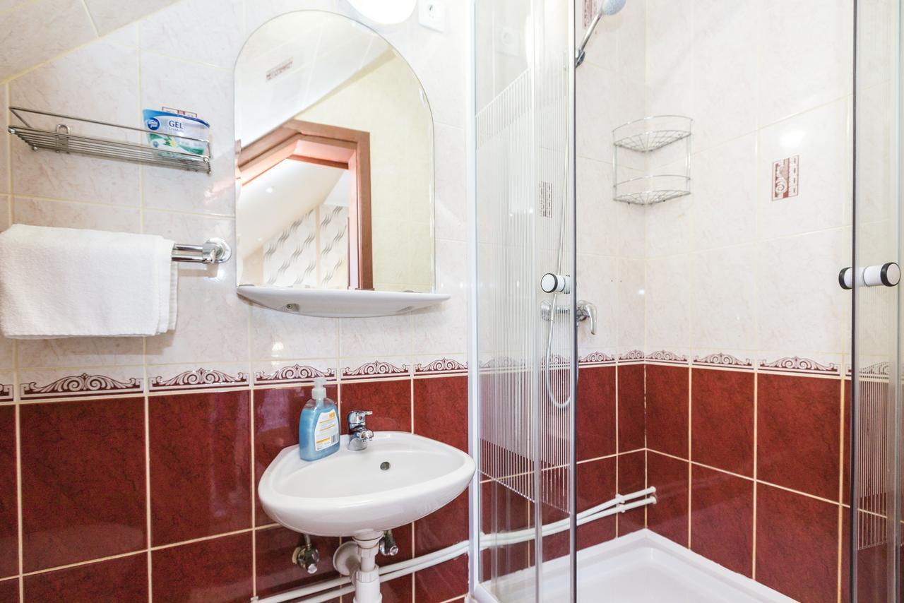 Almafa Apartmanhaz Έγκερ Εξωτερικό φωτογραφία