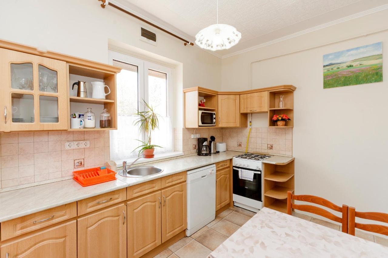 Almafa Apartmanhaz Έγκερ Εξωτερικό φωτογραφία